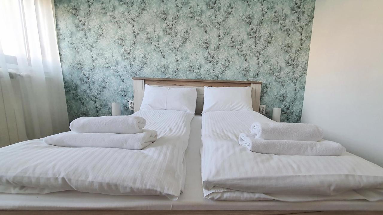 Apartments Spring Cacak Luaran gambar