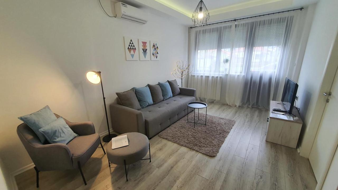 Apartments Spring Cacak Luaran gambar