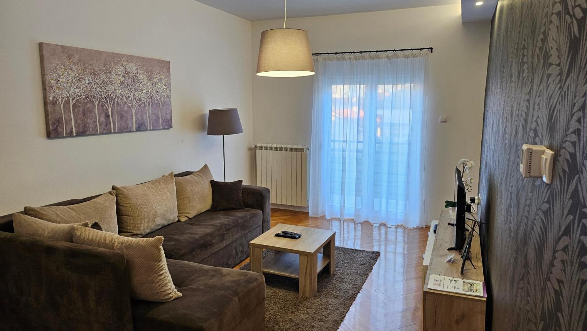 Apartments Spring Cacak Luaran gambar