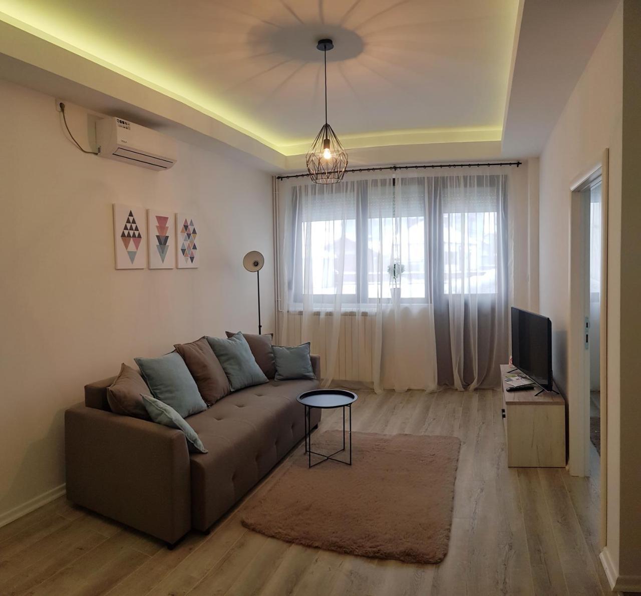 Apartments Spring Cacak Luaran gambar