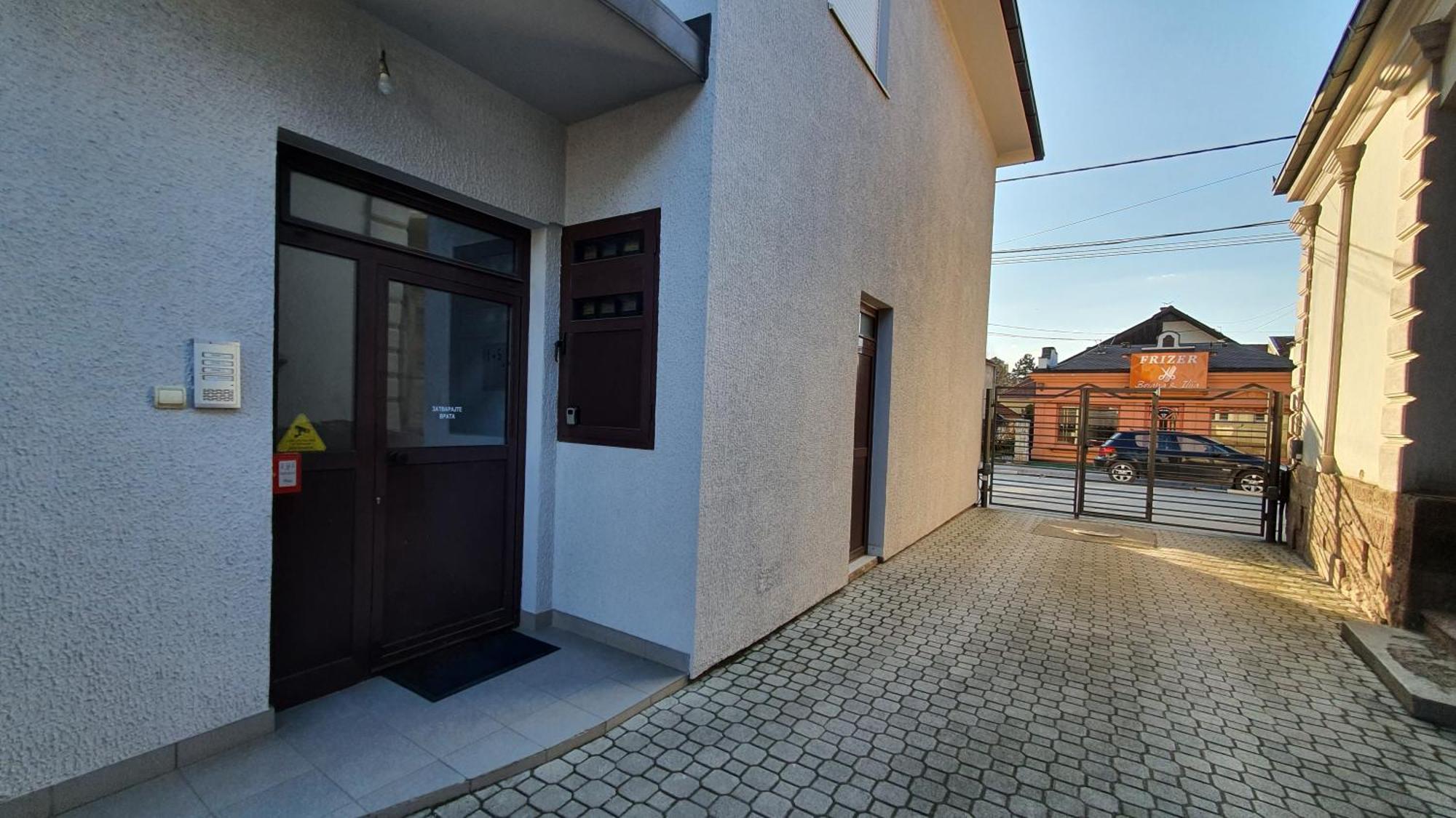 Apartments Spring Cacak Luaran gambar